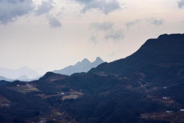 秭歸向王山隨記