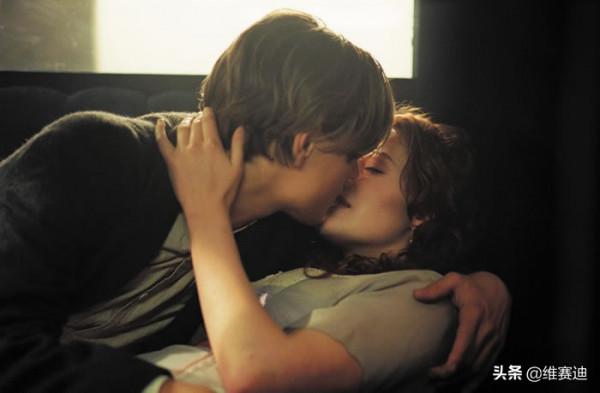 《泰坦尼克號》幕後:小李子最初不想出演傑克,看到肥溫後就認了 《泰坦尼克號》幕後:小李子最初不想出演傑克,看到肥溫後就認了