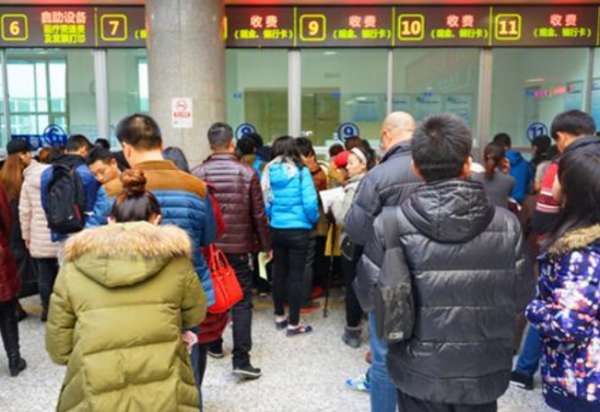 醫院裡“普通號”和“專家號”有什麼區別？看病時該怎麼選擇？