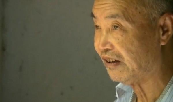 農家父子屋內挖井挖出財富，把家打造成收門票的景點，年入30多萬