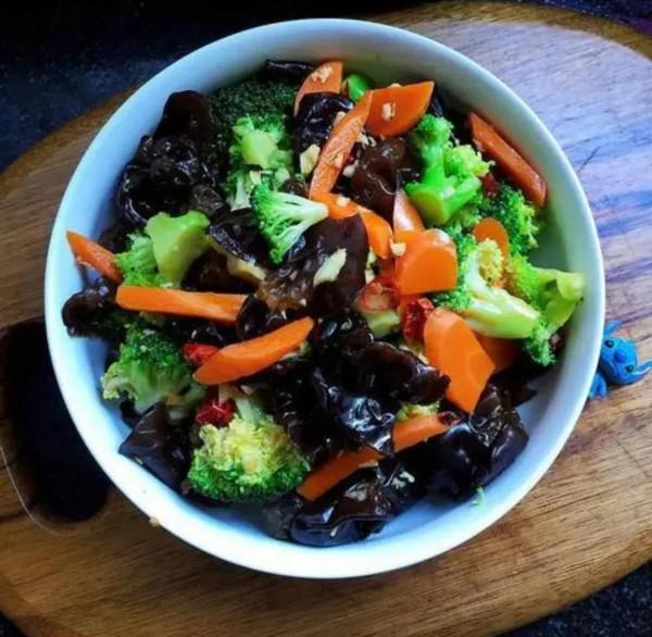 精選10道涼拌菜做法推薦給您！開胃爽口！製作簡單味道巴適