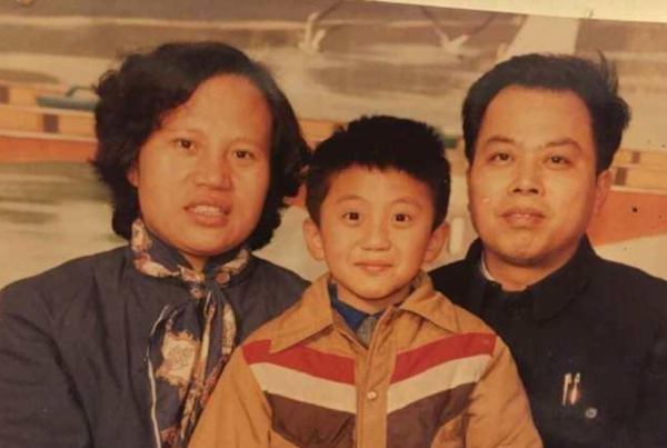 歷屆金雞獎最佳男主角獲獎瞬間：富大龍最淡定，張譯緊張到口吃