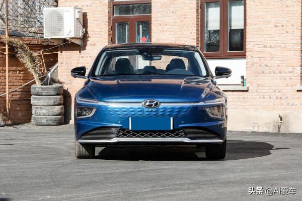 純電動合資中型家轎，低價長續航520KM，空間滿足家用,名圖新能源