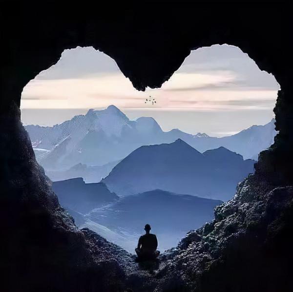 河北有一座有愛的山