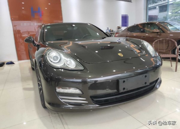 當年200多萬的保時捷帕拉梅拉,現在只要42萬!這車能買不? 當年200多萬的保時捷帕拉梅拉,現在只要42萬!這車能買不?