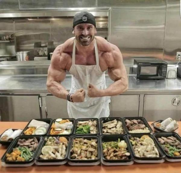 增肌減脂刻不容緩！為什麼有些人練著練著肌肉總不大？