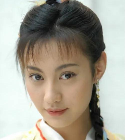 做人乾淨不濫情，不傍富豪，潔身自好，這5位女演員堪稱“清流”