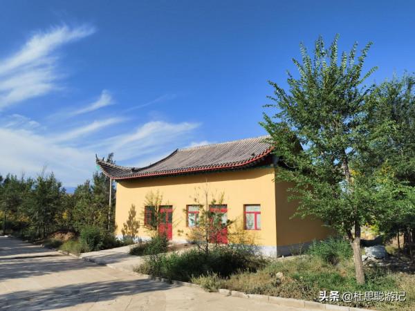 漢EV自駕新疆,不想錯過吉木薩爾的千佛洞,去了讓人有些失望 漢EV自駕新疆,不想錯過吉木薩爾的千佛洞,去了讓人有些失望