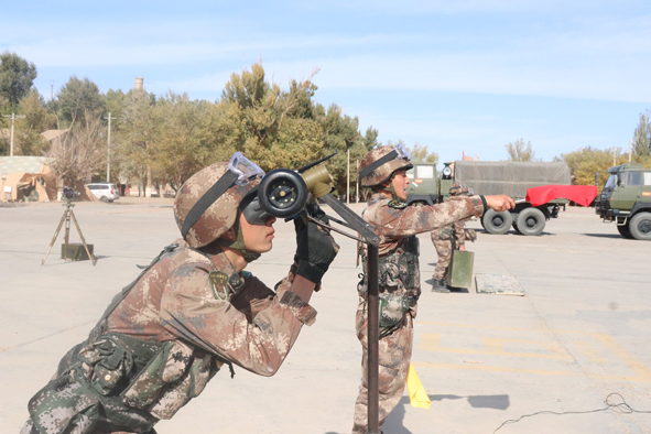 防空兵的“風花雪月” 防空兵的“風花雪月”