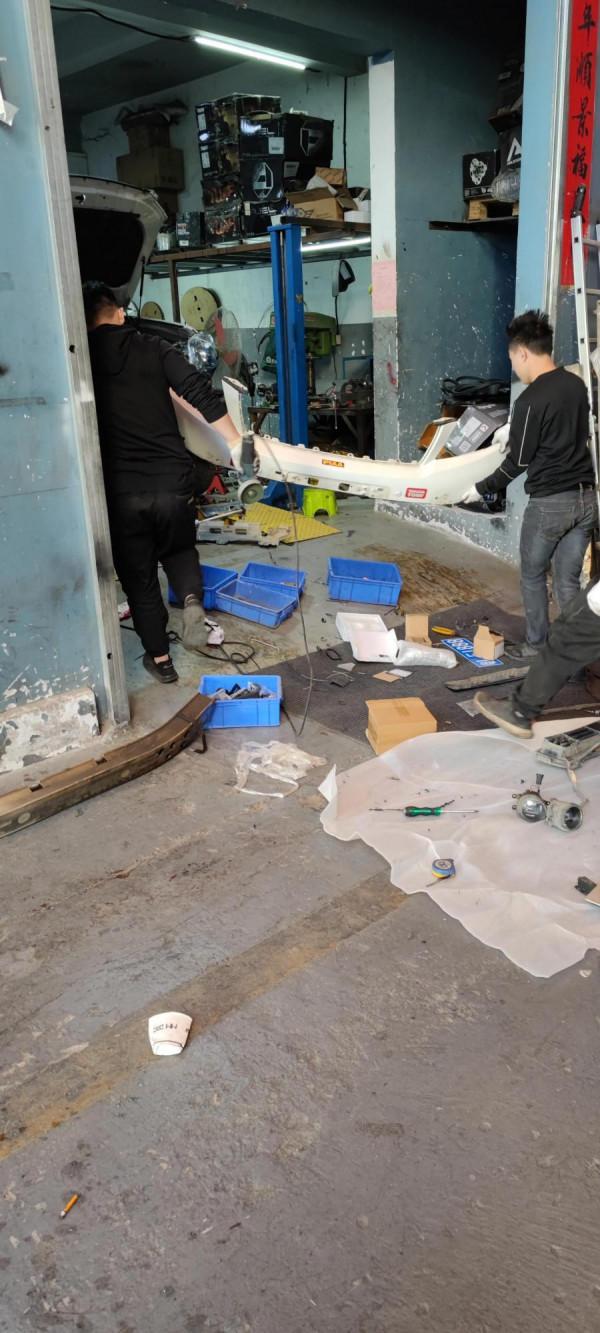 10-13款普拉多安裝掠奪者前槓