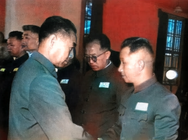 1955年元帥和大將最初名單都有誰？一張老照片說明一切