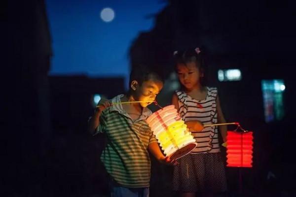 【網路中國節•中秋”專題”】中秋：離開太久的地方是故鄉