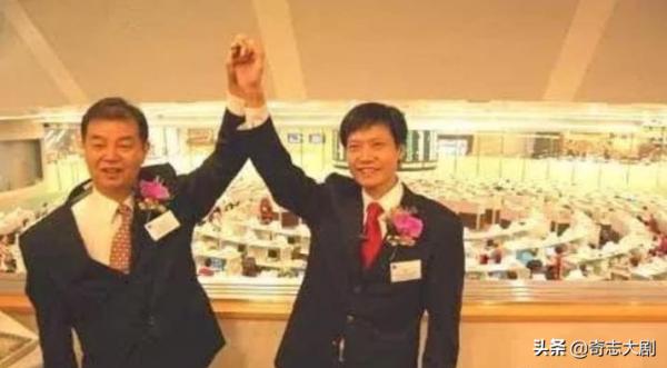 雷軍的傳奇人生，曾投資百萬卻輸得血本無歸，如今小米誰人不知
