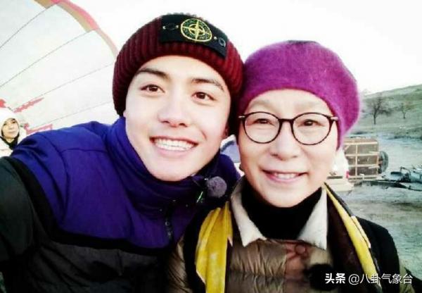 奚美娟：39歲高齡產子，沒出月子被離婚，她的犧牲遠比我們想得多