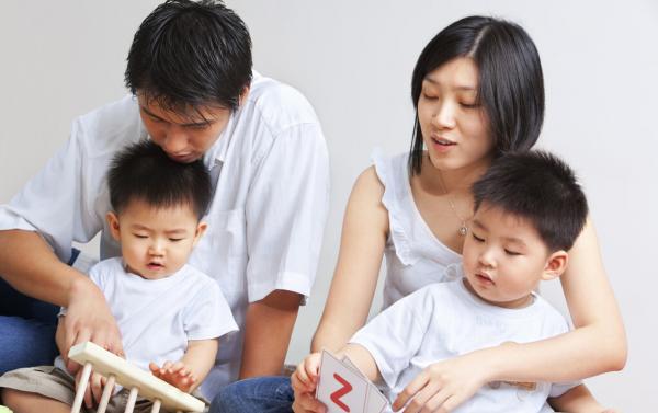 媽媽在家庭中的地位影響孩子未來，太高或太低，娃將來都易沒出息