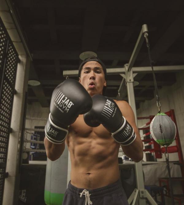 汶萊最帥王子堪比哈曼丹:母親和王后平起平坐,準王妃是豪門千金 汶萊最帥王子堪比哈曼丹:母親和王后平起平坐,準王妃是豪門千金