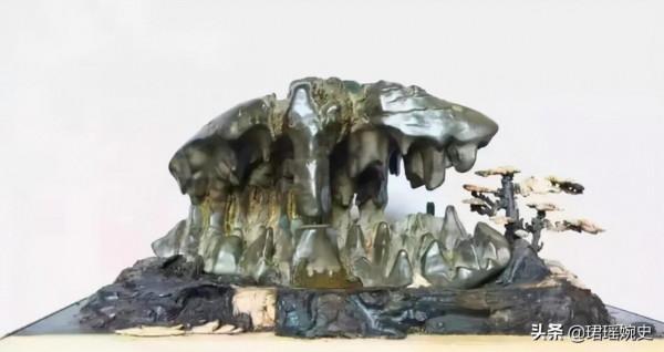 1997年她從山上揹回幾塊石頭，2016年，敢花580萬買幾串筋脈石