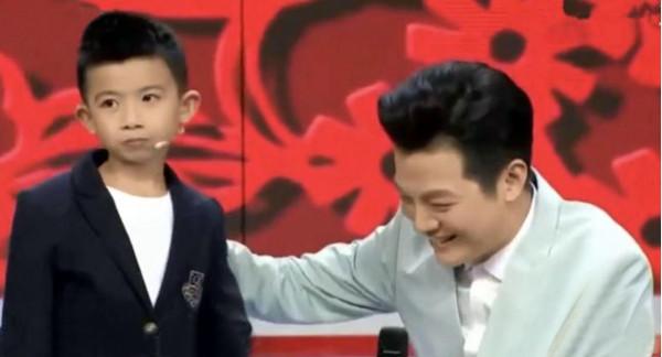 任魯豫：砸碎鐵飯碗闖央視，父親離世成了他永遠的心痛和遺憾