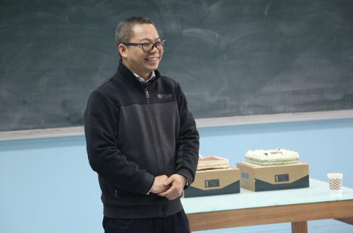 北大教授被學生嫌棄學歷低，只因本科不是985，湘潭大學躺槍