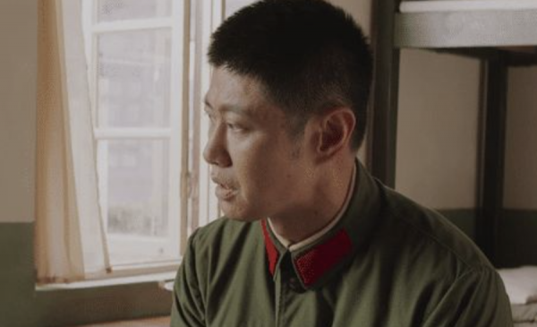 《王牌部隊》結局，高粱顧一野成棟樑，顧小飛高荊荊暗示王牌傳承