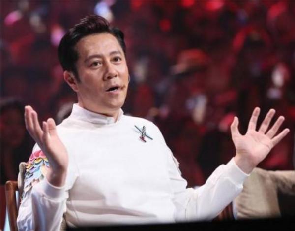 22次上春晚，調侃郭德綱，吐槽劉德華唱歌不行，蔡國慶憑什麼？