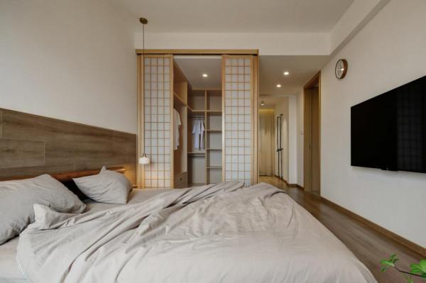 客廳沒有沙發，去掉了&OpenCurlyDoubleQuote;會客功能&rdquo;，這套95㎡的家，住起來太爽了