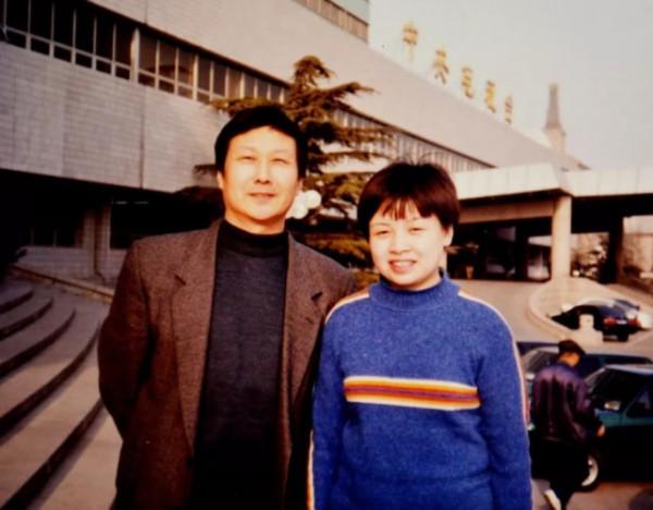 憑《山路十八彎》爆火的李瓊，到底是誰毀了她的前程？