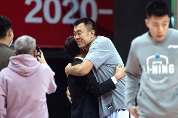 王朝羈絆之郭士強被迫“讓位”楊鳴,遼籃歷史上又一次內耗的失敗 王朝羈絆之郭士強被迫“讓位”楊鳴,遼籃歷史上又一次內耗的失敗