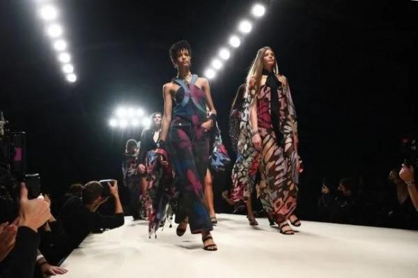 快拿起日曆把這些2022年法國節日和活動通通標記上 快拿起日曆把這些2022年法國節日和活動通通標記上