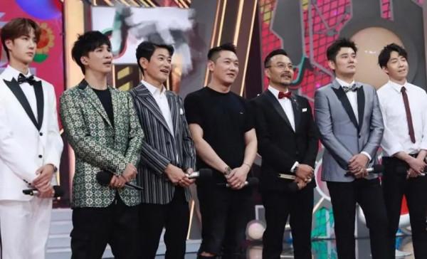 王祖藍做客霍啟剛節目，曝內地廣告費可達30億，直播帶貨全球獨有