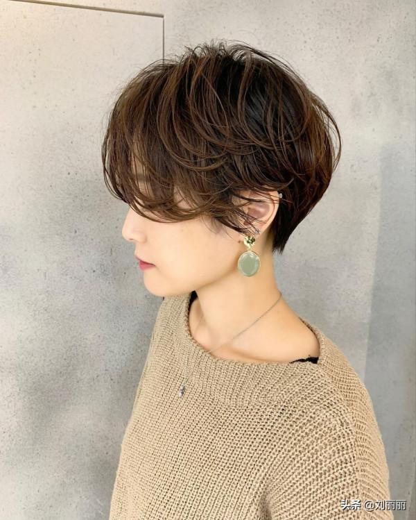 2022新年女發怎麼挑?我推薦這4種,復古精緻超時尚 2022新年女發怎麼挑?我推薦這4種,復古精緻超時尚