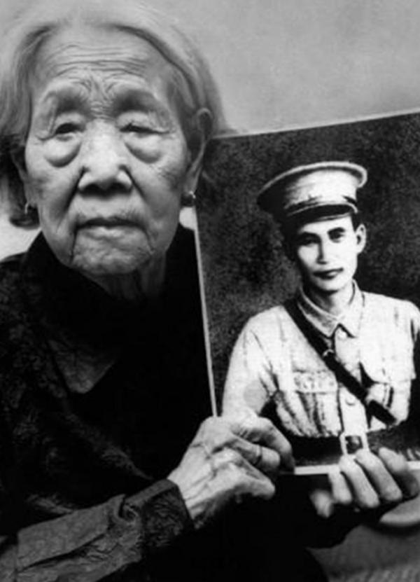 劉志丹犧牲後：妻不改嫁，女兒不凡，中央因他修改的縣名沿用至今