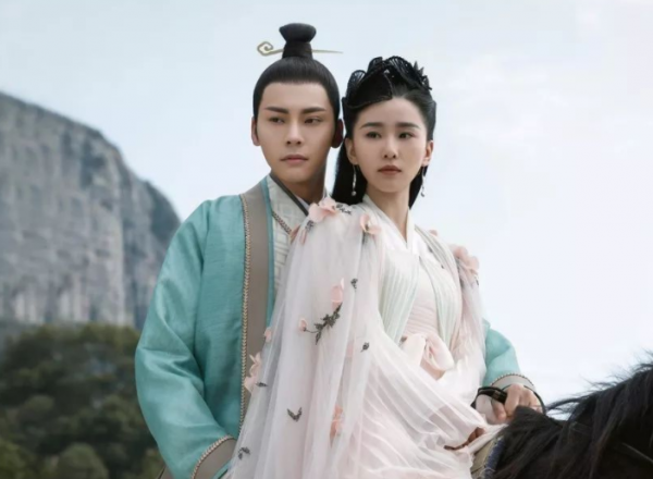 《步步驚心》10週年，劉詩詩將再演“穿越劇”，男主比她大12歲