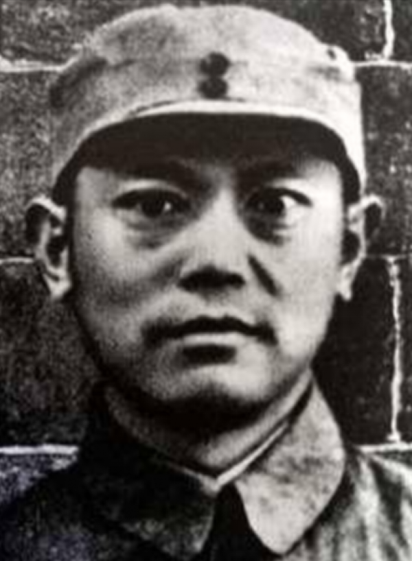 李先念文韜武略,戰功不亞於十大元帥,為何1955年不在授銜名單中 李先念文韜武略,戰功不亞於十大元帥,為何1955年不在授銜名單中