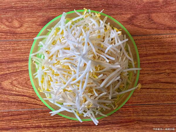 哪些食物堪稱寄生蟲的“溫床”？提醒：愛吃飯的人，趁早撤離飯桌