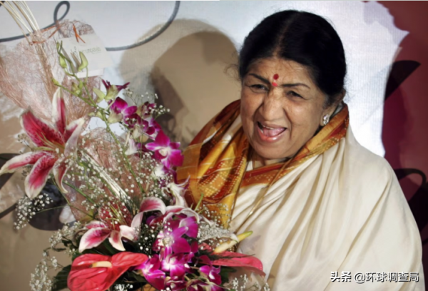 2月7日，“印度夜鶯”去世，莫迪連夜發聲，下令全國降半旗致哀