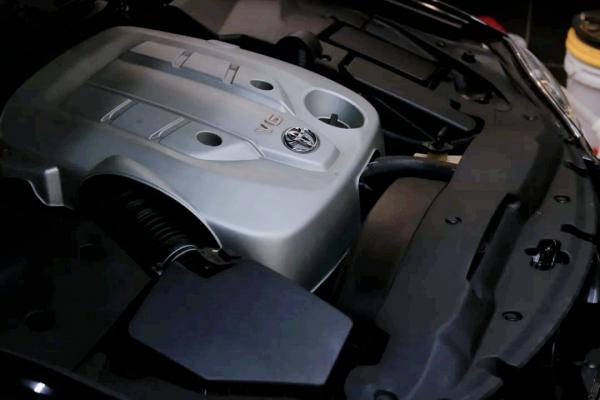 怪獸修車：翻新“殘舊不堪”的07款12代皇冠3.0，一代經典再復活