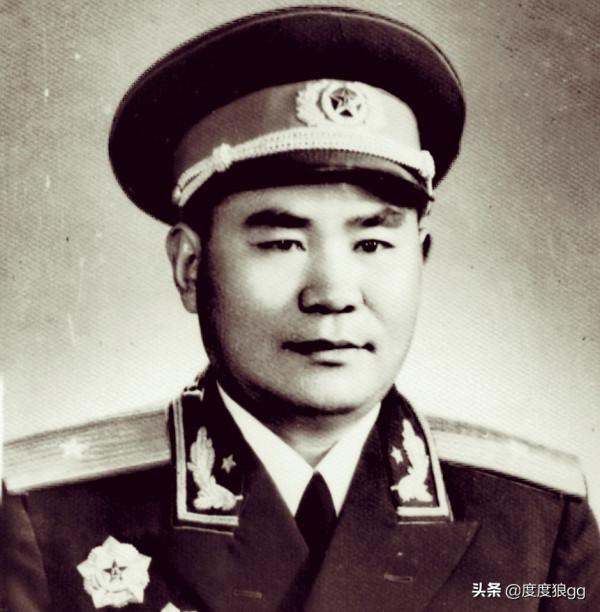 獨立21師武力抗拒改編,最後因何乖乖繳械?李天佑:只給你兩條路 獨立21師武力抗拒改編,最後因何乖乖繳械?李天佑:只給你兩條路