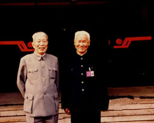 鐵道兵的歷任司令員都是誰，他們的任期各是多少，誰的任期最長？