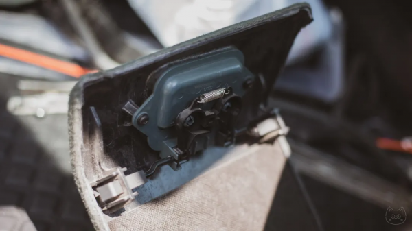 拯救15年車齡的奧迪草原狼，不惜成本也要修