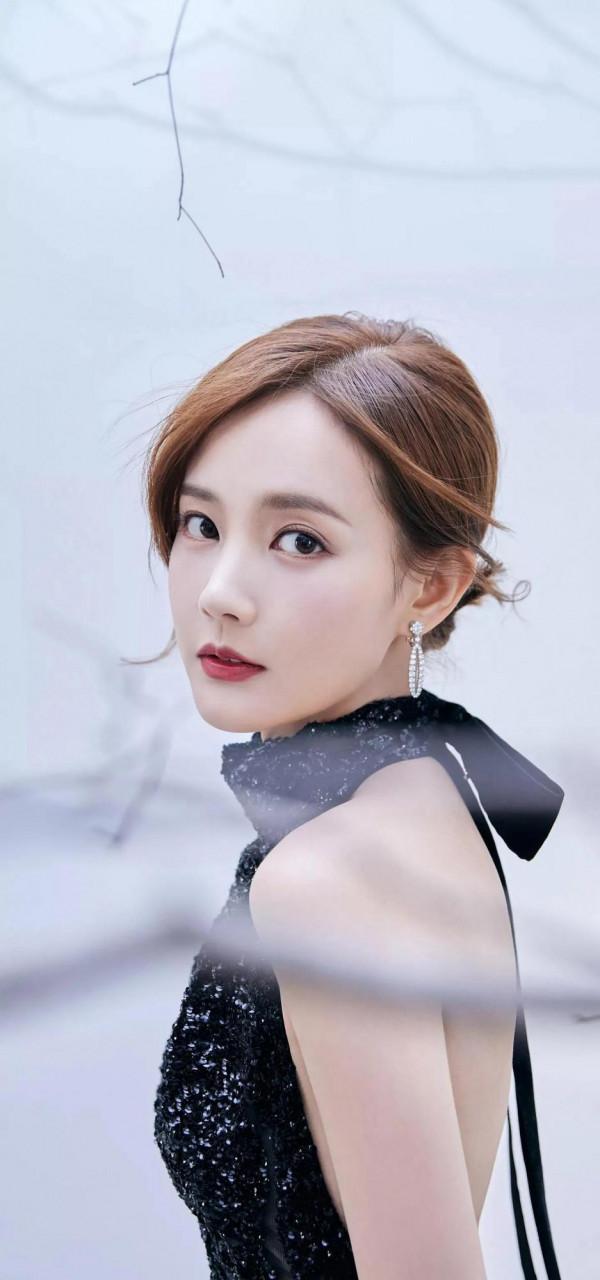 白鹿PK李一桐，誰更美