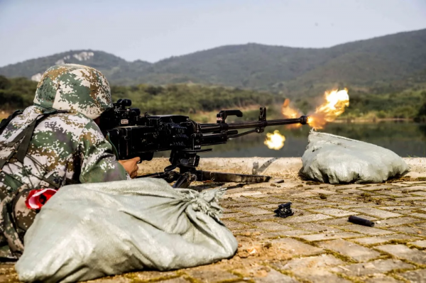 燃爆！第71集團軍“臨汾旅”合成營火力全開！