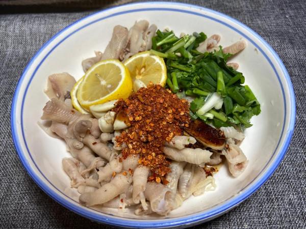 教你在家做無骨雞爪，酸辣入味，做法簡單，做一次就忘不了，真香