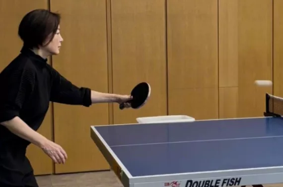 林青霞66歲了，還能再瘦22斤，怎麼做到的？