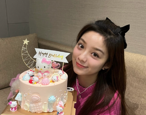 95後小花大軍來襲，和鹿晗白敬亭搭戲資源超好？但誰能火可不一定