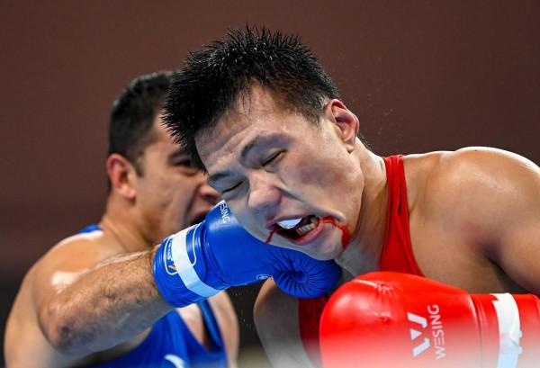 拳擊——男子91公斤以上級:艾合麥提·麥麥提奪冠 拳擊——男子91公斤以上級:艾合麥提·麥麥提奪冠