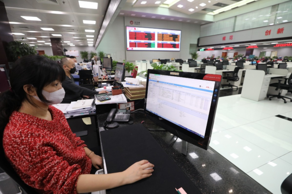 供一個本科生讀4年書，到底要花多少錢？普通家庭會有壓力