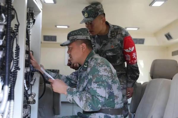 “兵王”選晉,開考 “兵王”選晉,開考