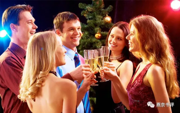 特權階層和權貴互相幫助，平民改變命運越來越難