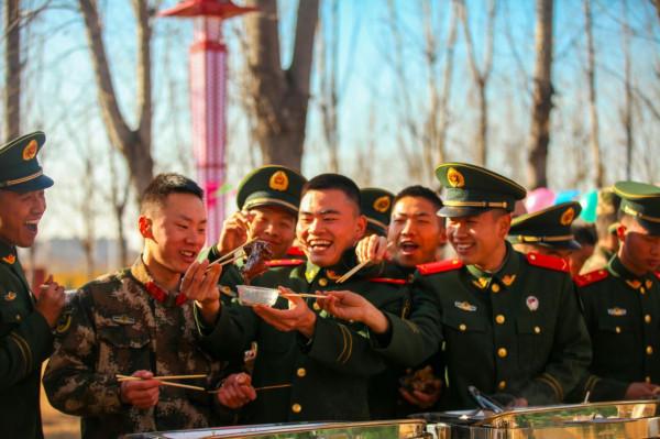 軍營美食街 讓你吃出家鄉味